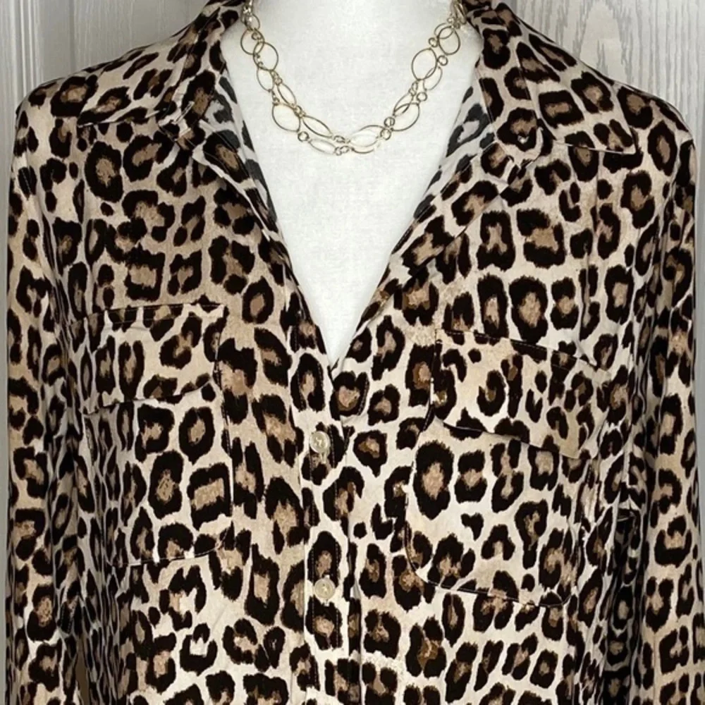 Chico’s Animal Cheetah Print Blouse - Picture 8 of 8
